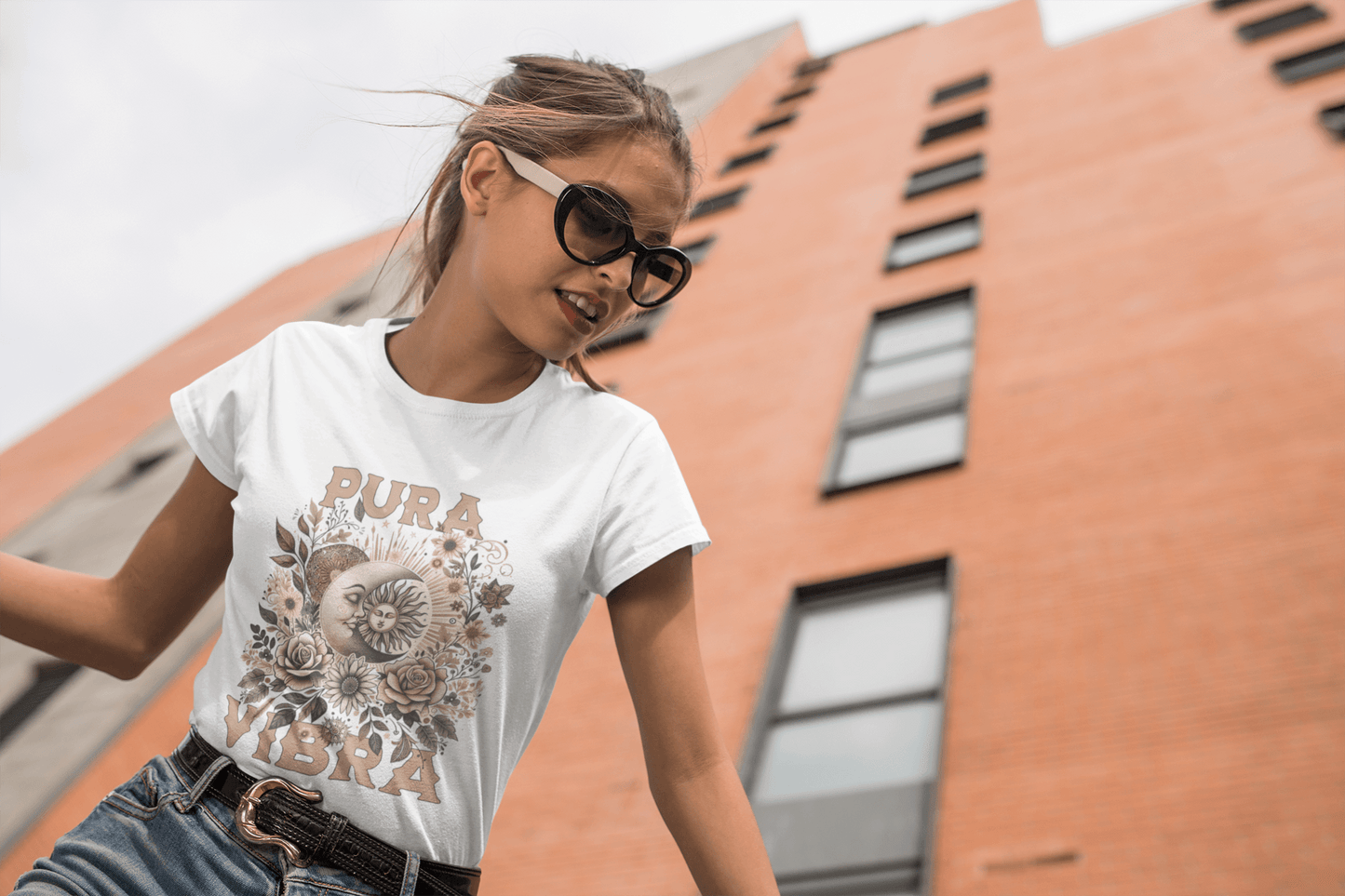 Pura Vibra Sun and Flower T-Shirt